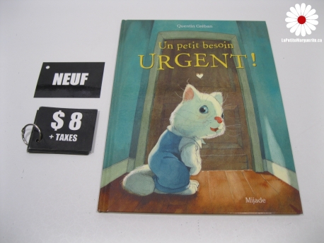 Un ours polaire dans la neige