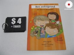 Ben entreprend de nourrir les poules