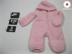 Combinaison à capuche